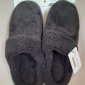 New Gold Toe slippers